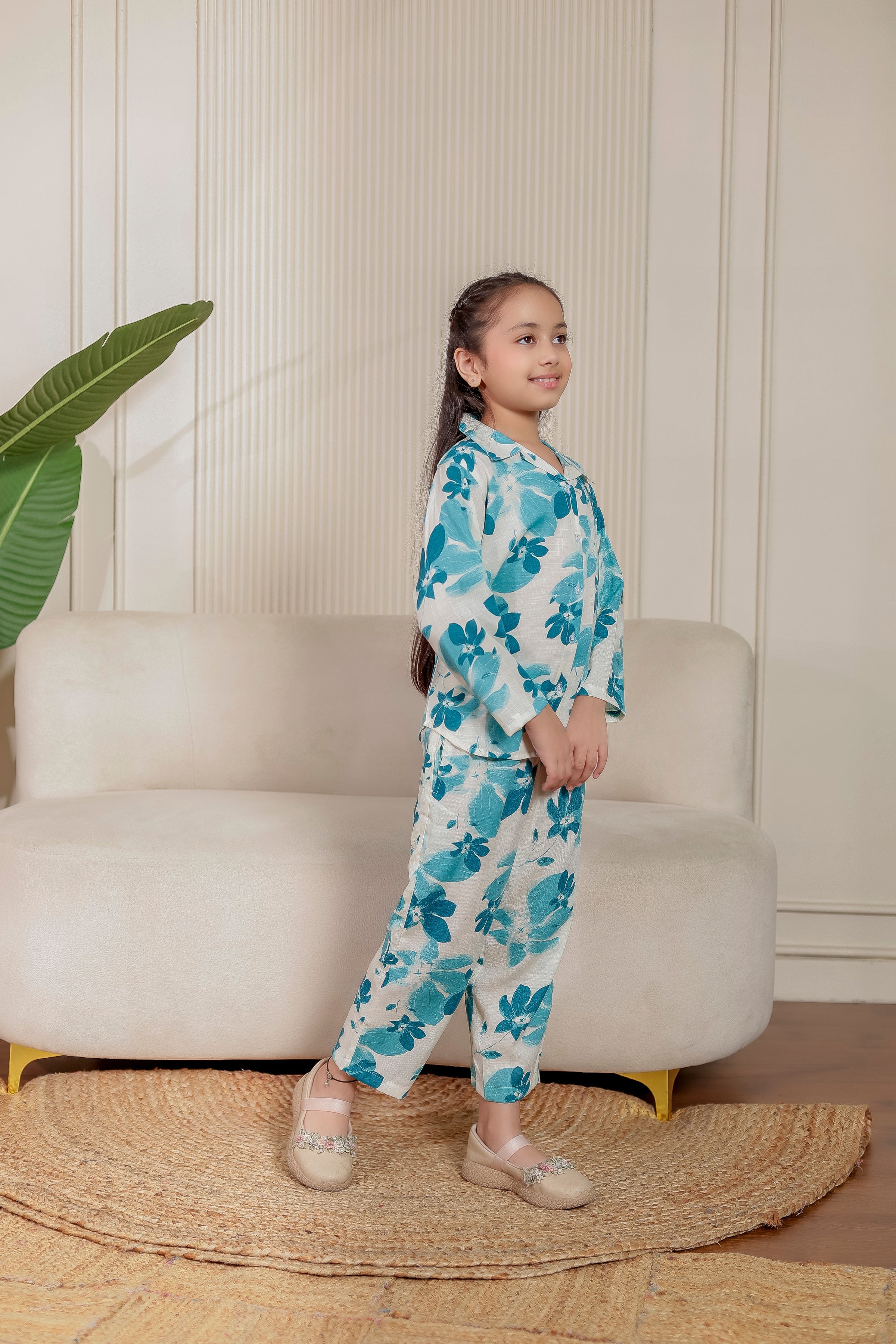 ☘️ Ivory Pankhuri | Family  Matching Outfits 👨‍👨‍👧‍👦