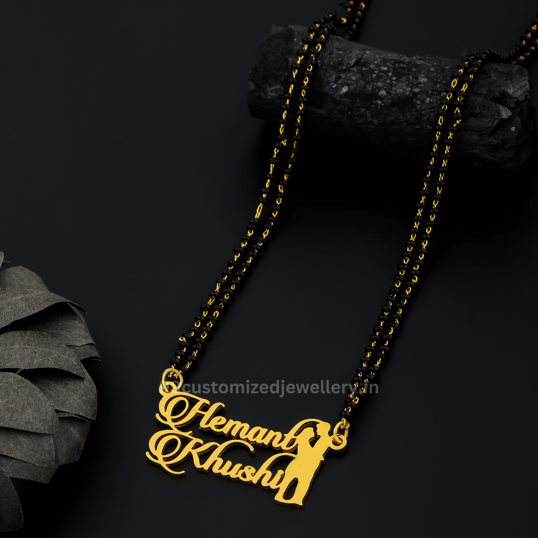 Personalized Couple Name Necklace – Custom Gold Name Pendant for Couples